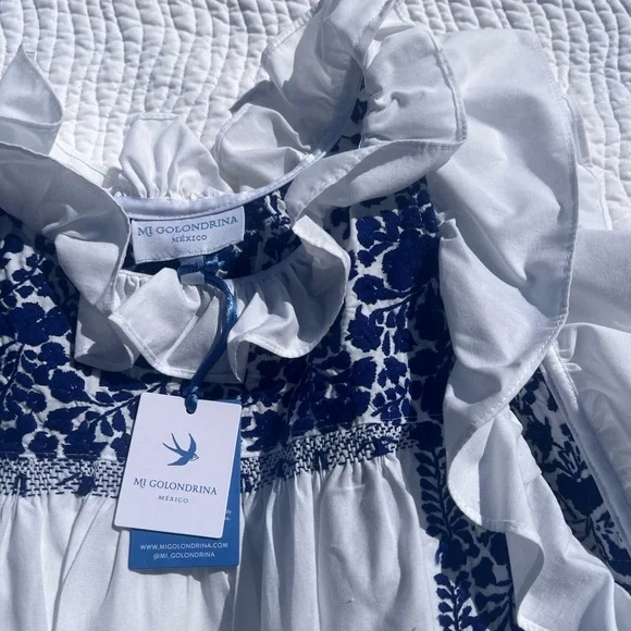 Mi Golondrina White Blouse with Navy Blue Embroidery - Picture 2 of 7